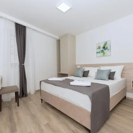 Mari * Макарська