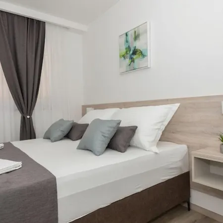 Mari Apartman