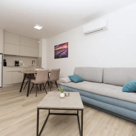 Apartment Mari - 40m From The