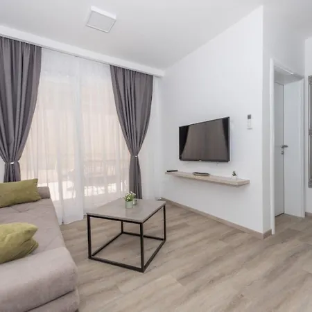 Mari Apartman *