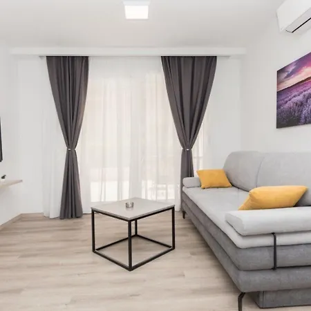 Apartment Mari - 40m From The