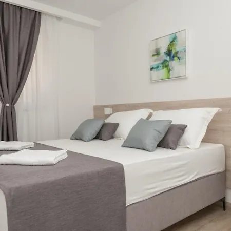 Mari Apartamento Makarska